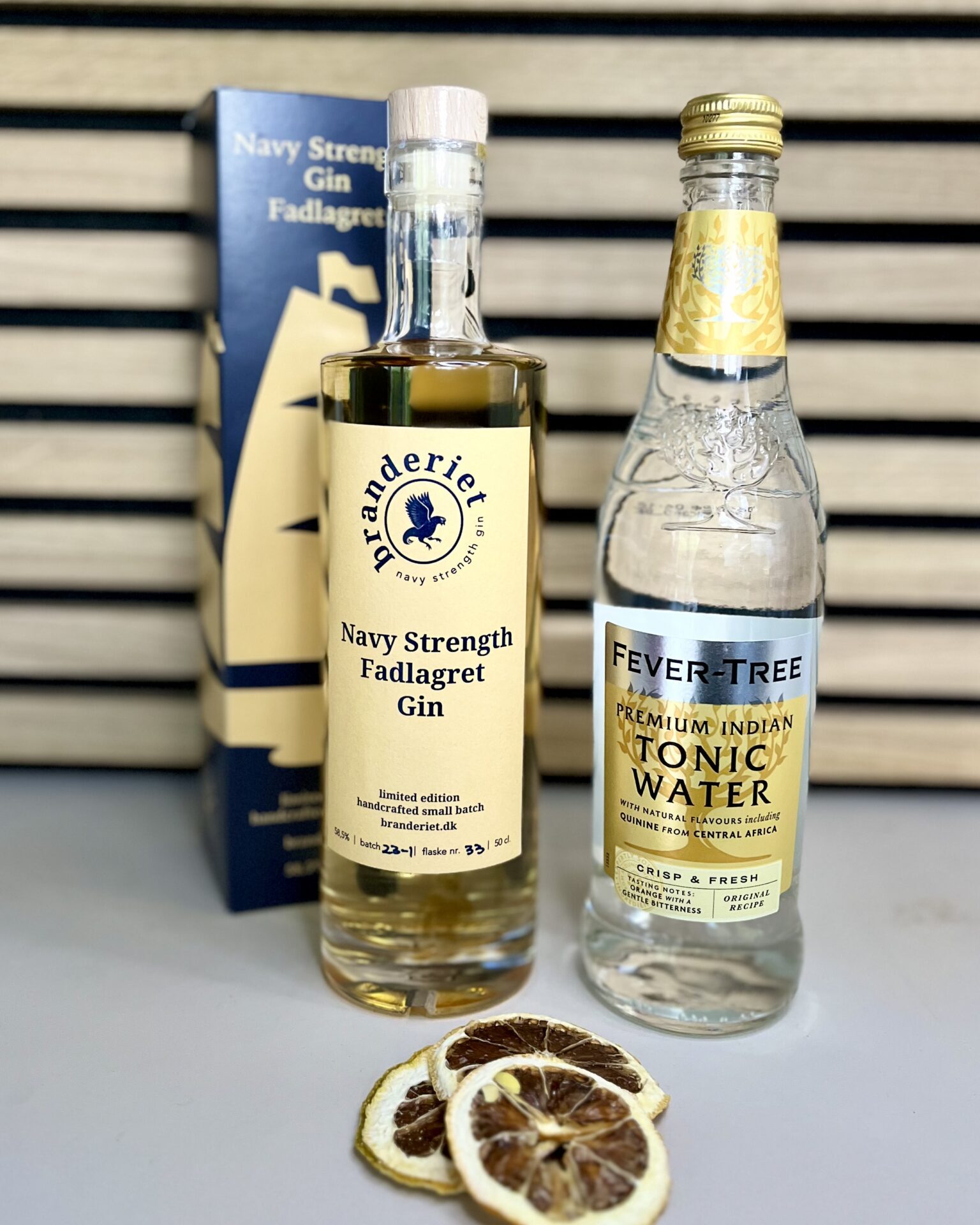 Navy Strength Gin pakke