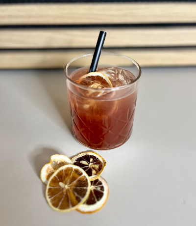 Slåen Gin - Slåen & Lemon cocktail